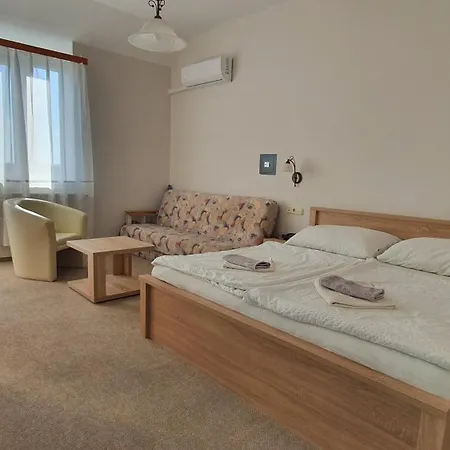 Karat Panzio Couette-café 3*