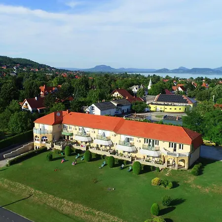 Karat Panzio Couette-café Balatongyörök